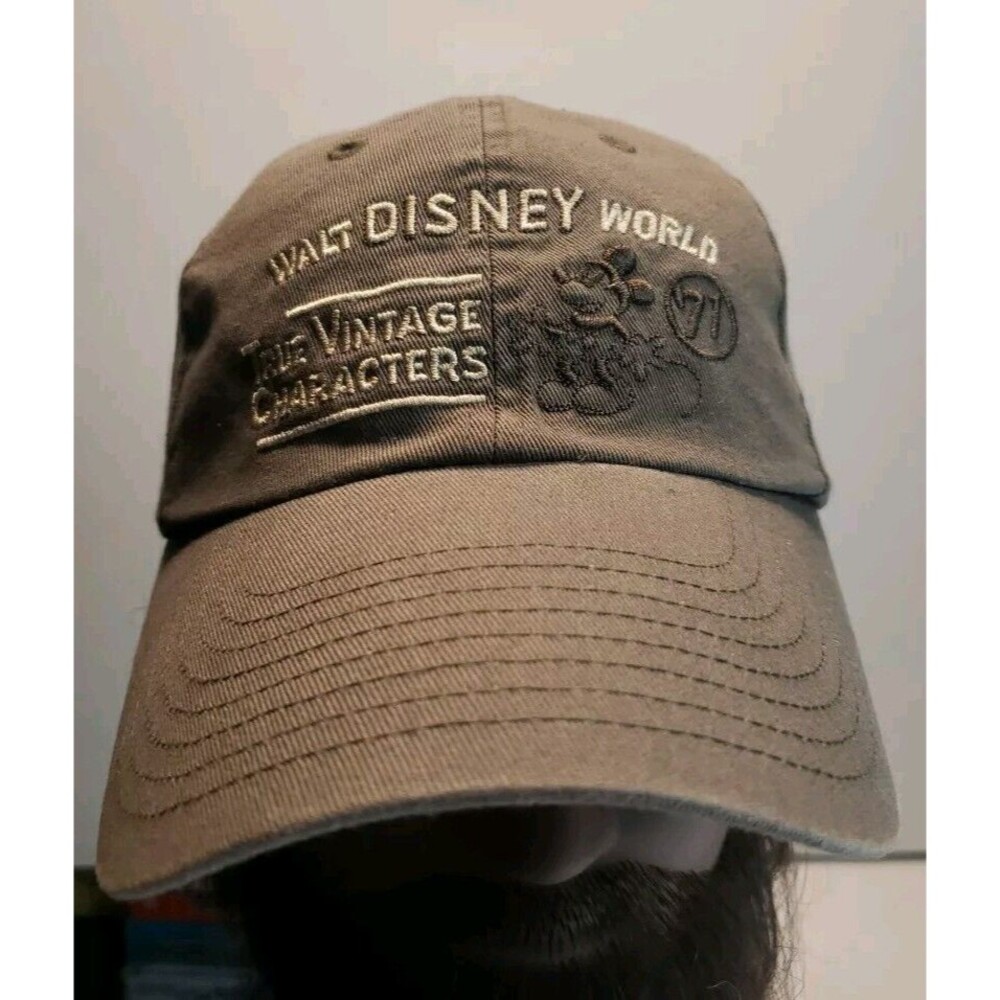 Walt Disney World True Vintage Characters Mickey Mouse Hat / Ball Cap.